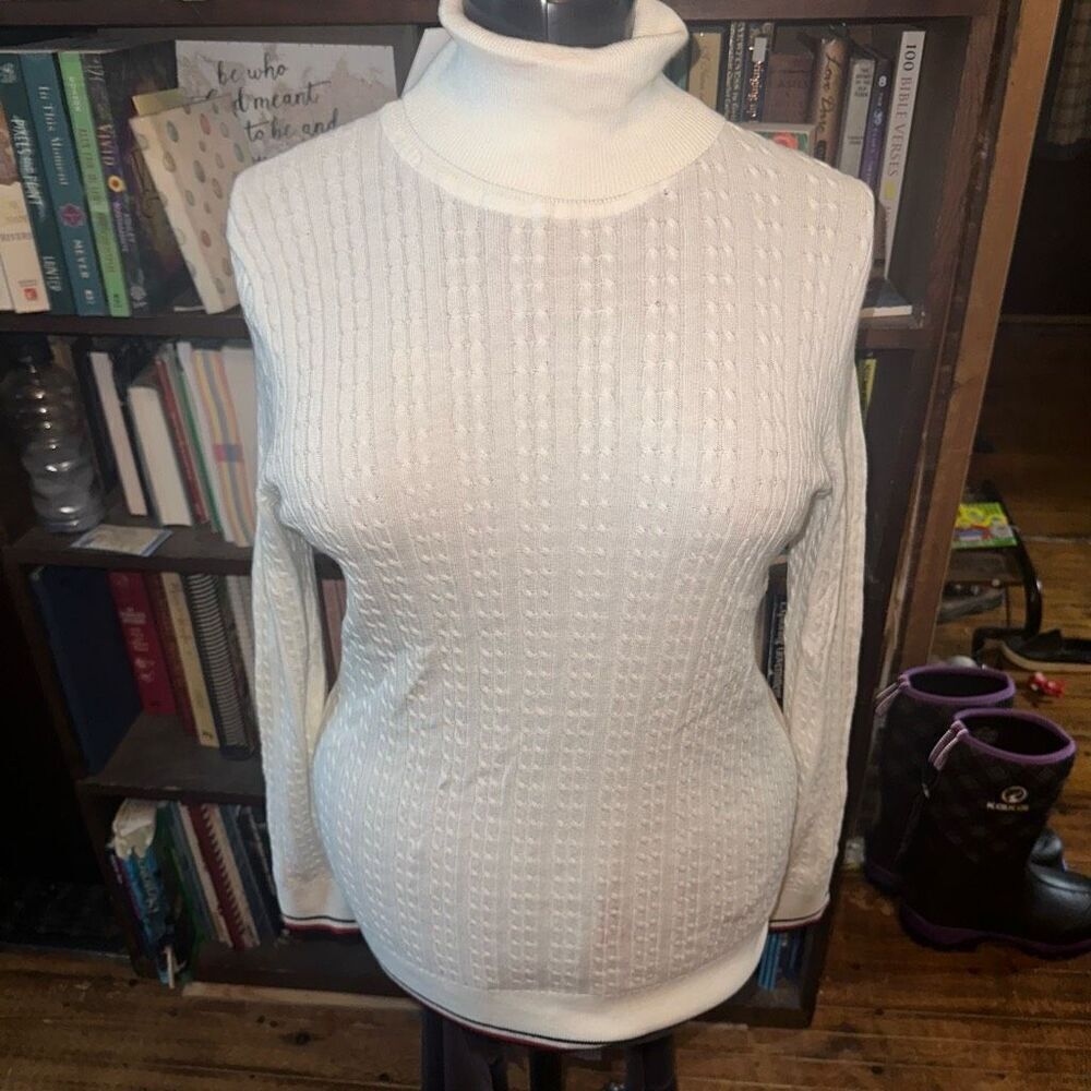 Tommy Hilfiger cream preppy M new classic sweater